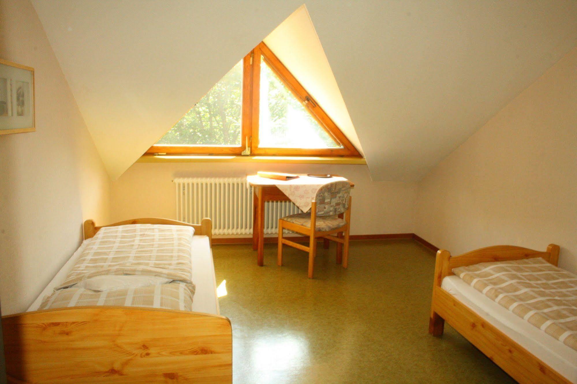 Gaestehaus St Theresia Bodensee Eriskirch Exterior foto